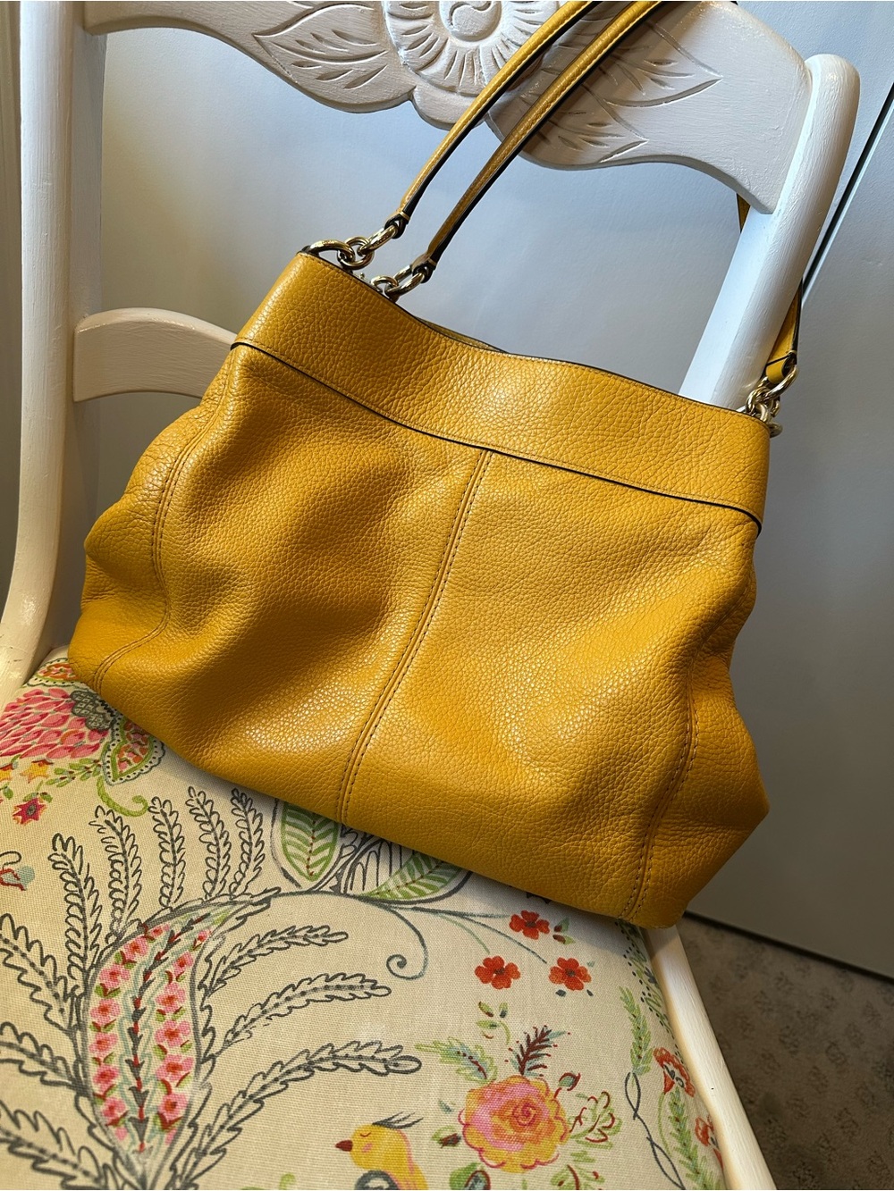 Coach Mustard Yellow Pebbled Leather Shoulder Bag with Matching Wallet - Picture 3 of 14